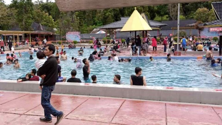 Kolam Renang Argo Walini Htm Jam Buka Lokasi Dan Fasilitas